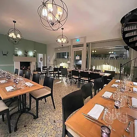 Hotel Du Chasseur