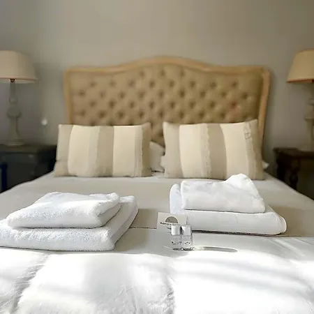 Hotel Du Chasseur Maurepas (Yvelines)